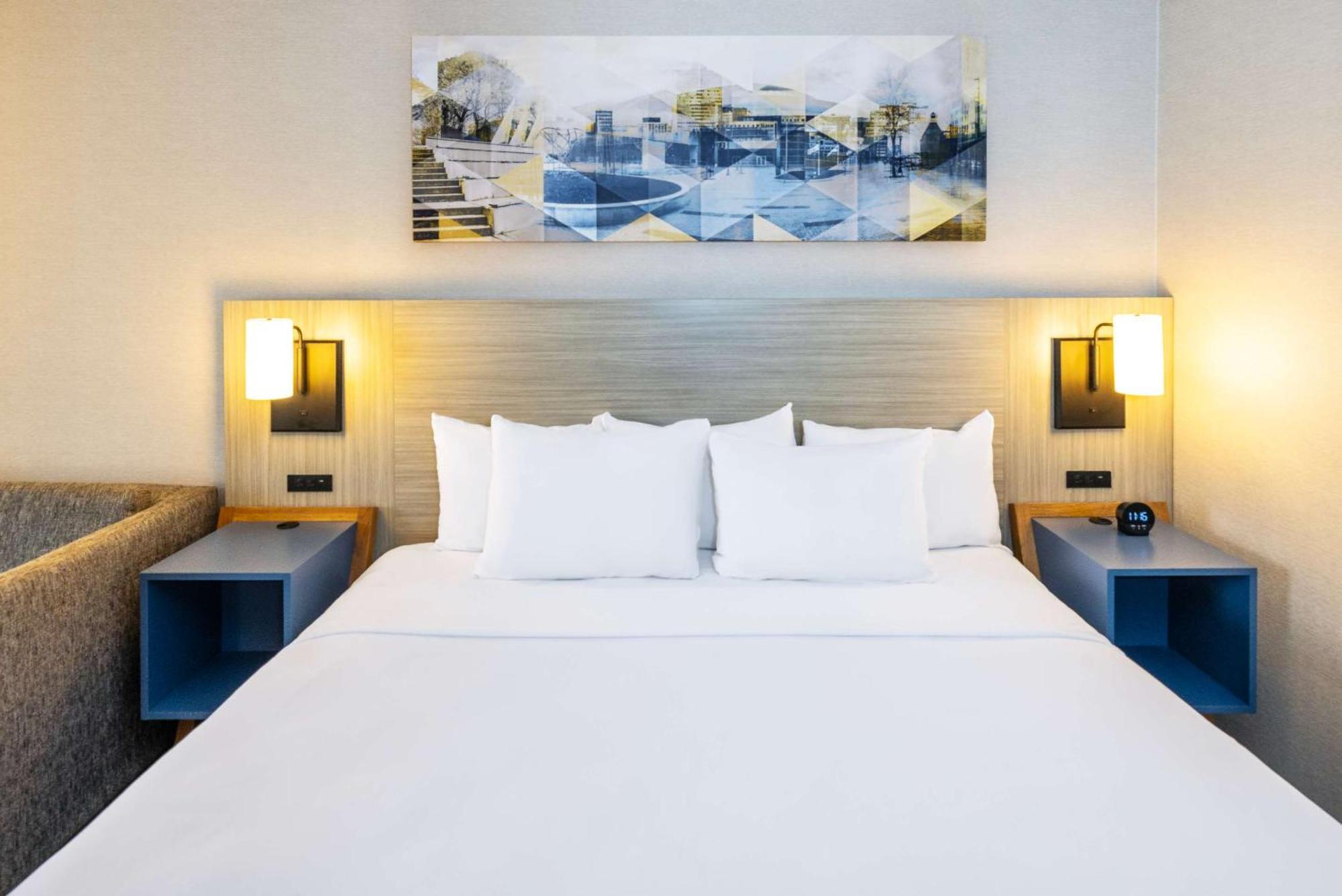 Comfort Inn Корнър Брук Екстериор снимка